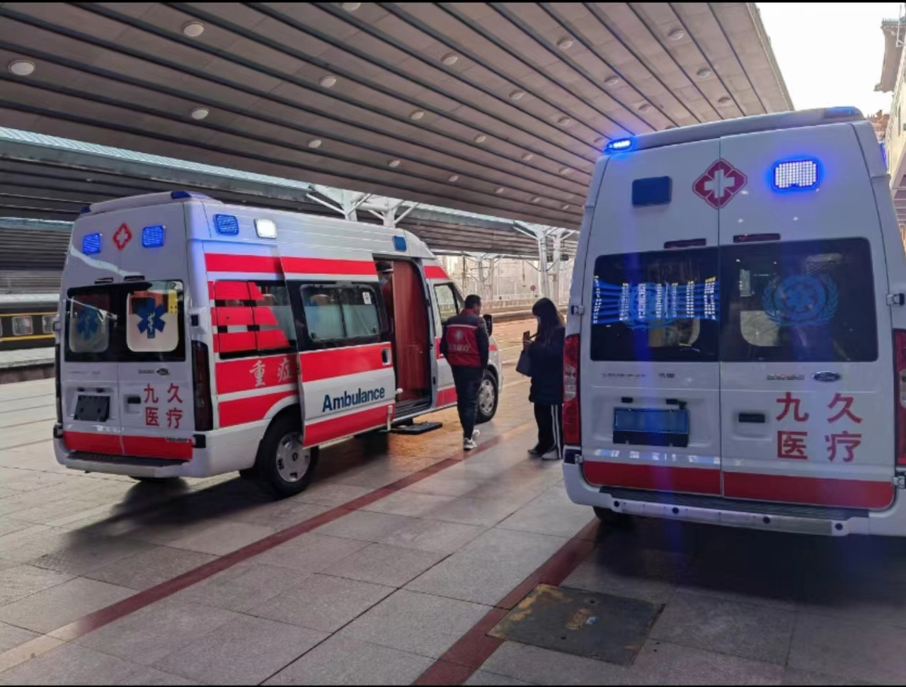 行唐县救护车长途转运